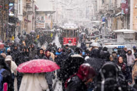 AKOM Saat Verdi, 5 İlçe Listede… İstanbul’a Kar Yağacak mı?