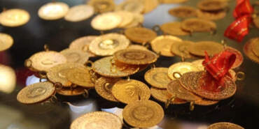 Altın ve Gümüş Kan Kaybediyor: Piyasalarda Şok Dalgası! Yüzde 15’lik Büyük Çöküş