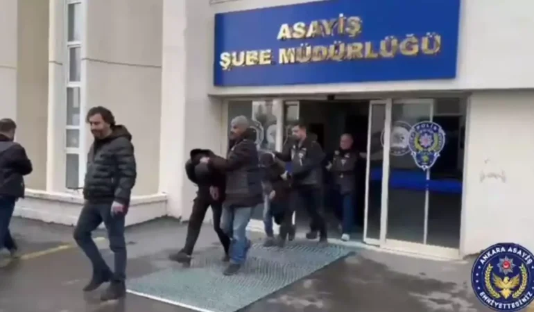 Ankara’da Çalıntı Araç Çetesi Çökertildi
