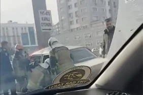 Ankara’da Direğe Çarpan Araçta Sürücü Yaralandı