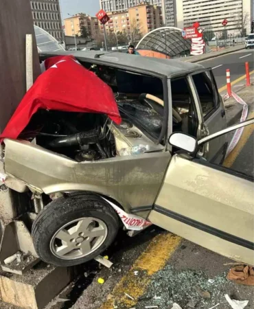 Ankara’da trafik kazası: Sürücü sıkıştı