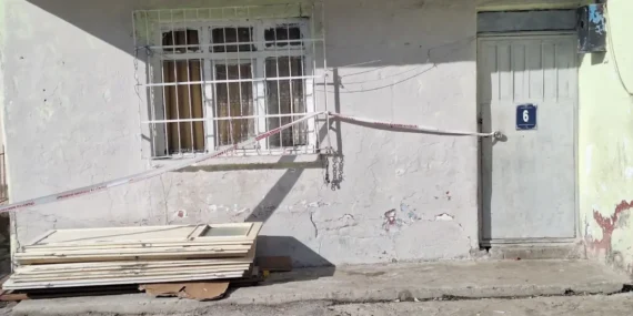 Mamak’ta Toprak Kayması: Binalar Tahliye Edildi