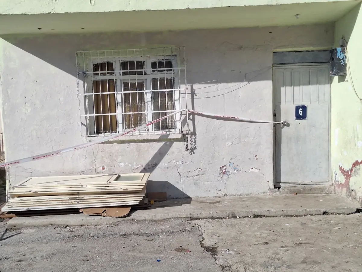 Mamak’ta Toprak Kayması: Binalar Tahliye Edildi
