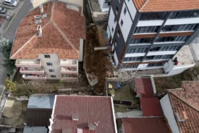 Ankara’nın Gölbaşı ilçesinde istinat duvarının çökmesi nedeniyle 5 apartman tahliye edildi