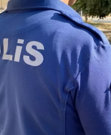 Aracını muayene götüren polis memurunu döverek öldürdüler