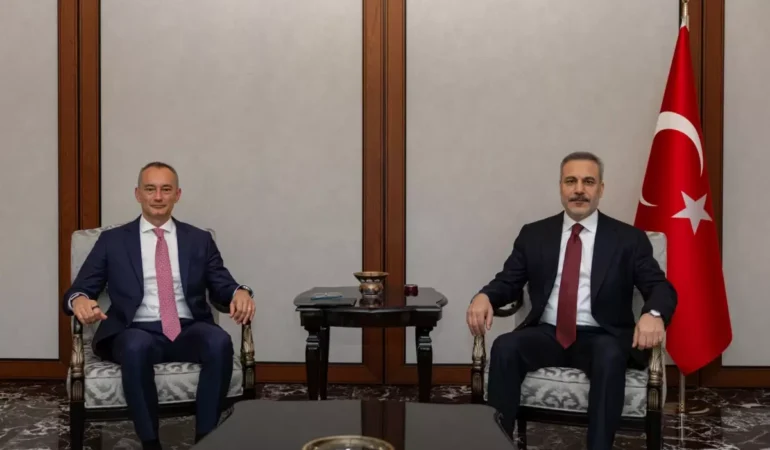 Hakan Fidan, Mladenov’u Kabul Etti