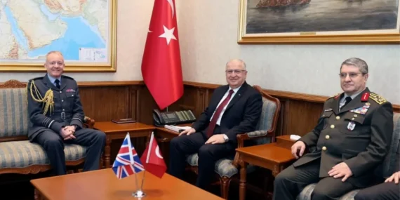 Güler, Knighton’u Kabul Etti