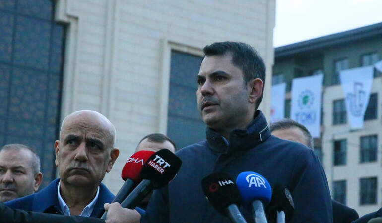 Bakan Kurum, Kahramanmaraş’ta: 11 İlimizi Ayağa Kaldırabilmek İçin Gece Gündüz Çalışıyoruz