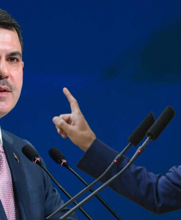 Bakan Kurum’dan Özgür Özel’e Tepki: ‘Tek Bir Çivi Çakmayan Partinin Genel Başkanı Oldu’