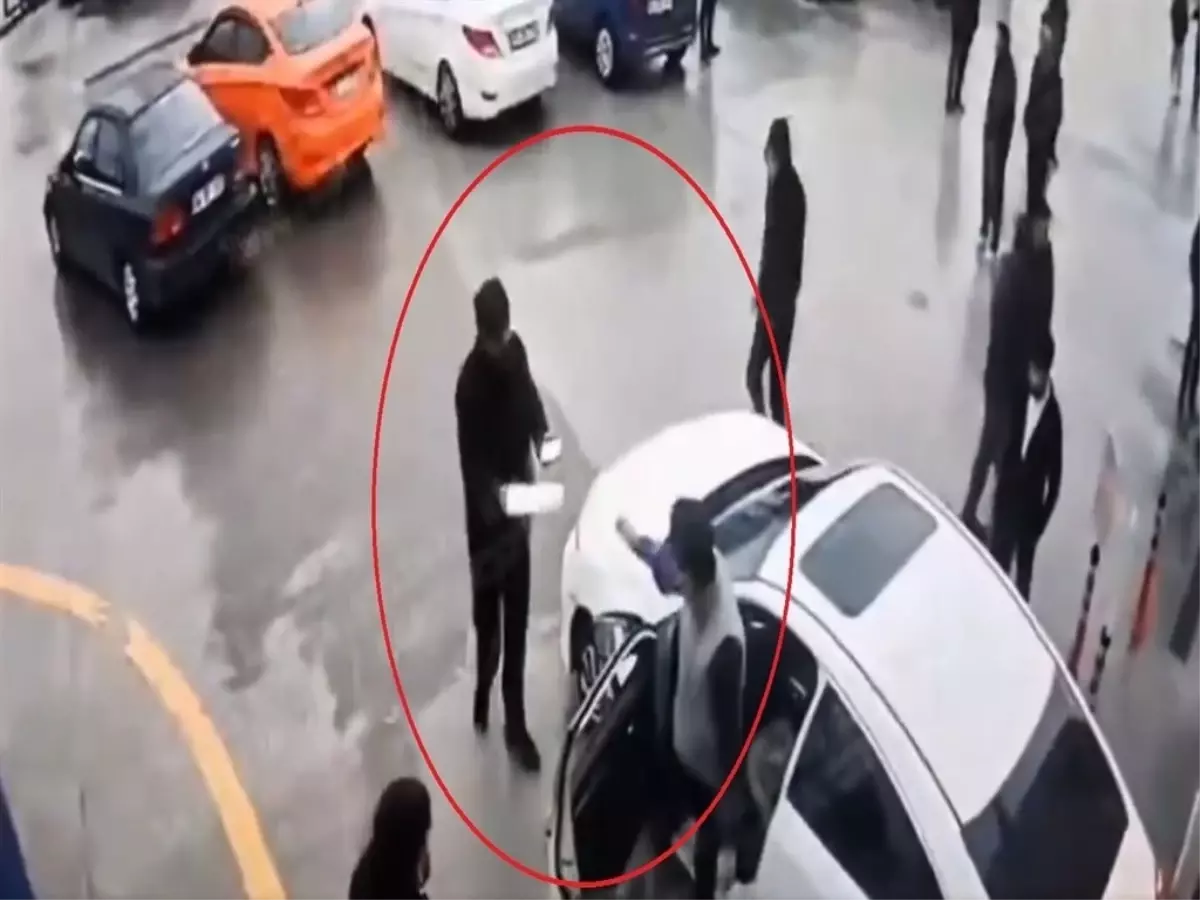 Polis memurunun dövülerek öldürüldüğü TÜVTÜRK asıl şimdi yandı