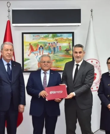 Kayseri’de Spor Yatırımları Protokolü İmzalandı