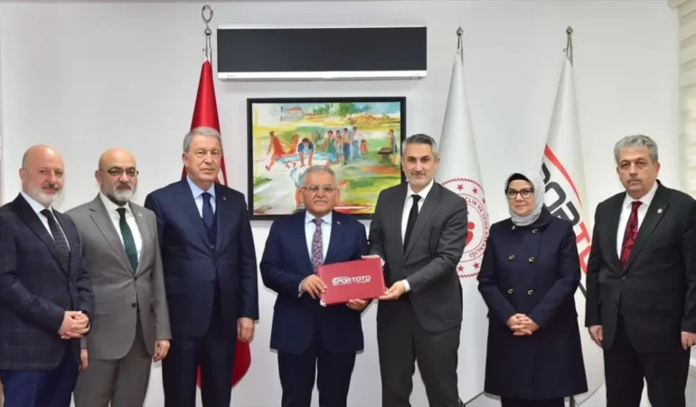 Kayseri’de Spor Yatırımları Protokolü İmzalandı