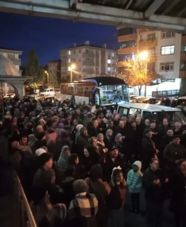 Beypazarı’ndan 60 Kişi Umreye Uğurlandı