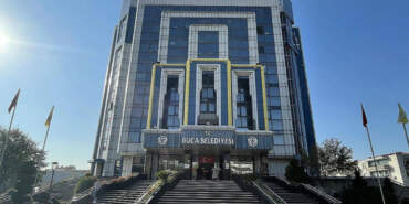 Buca Belediyesi’ne ‘Rüşvet’ Operasyonu: 26 Şüpheli Adliyede