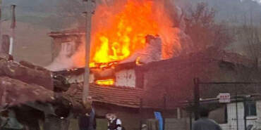 Bursa’da Soba Faciası! Küle Dönen Evden Cansız Bedenleri Çıktı