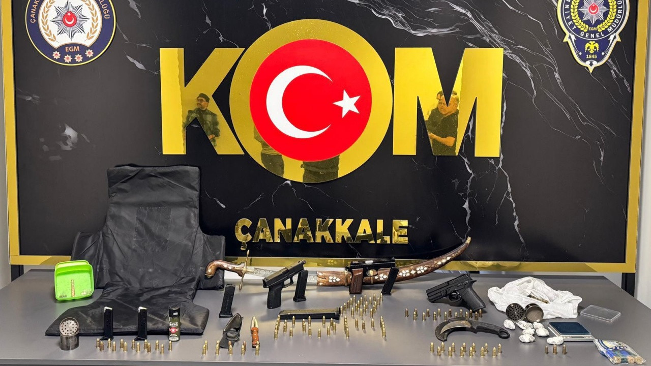 Çanakkale’de Suç Örgütüne Darbe! Balistik Yelek ve Kılıç Detayı