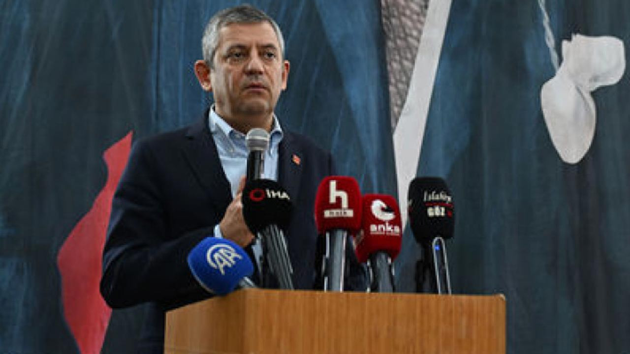 CHP, Deprem Bölgesinde: Özgür Özel’den Kritik Mesajlar