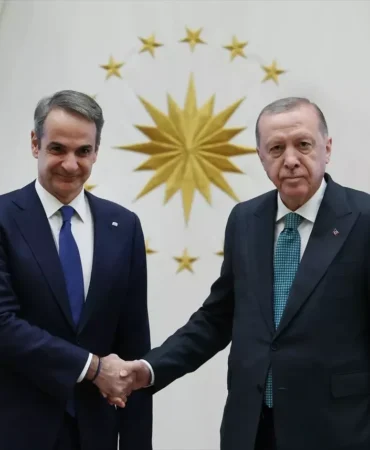 Cumhurbaşkanı Erdoğan, Yunanistan Başbakanı Miçotakis’i kabul etti