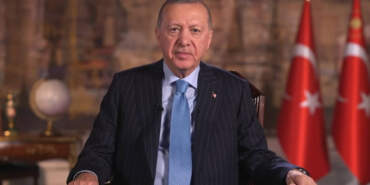 Cumhurbaşkanı Erdoğan’dan İki Ülkeye Diplomasi Çıkarması