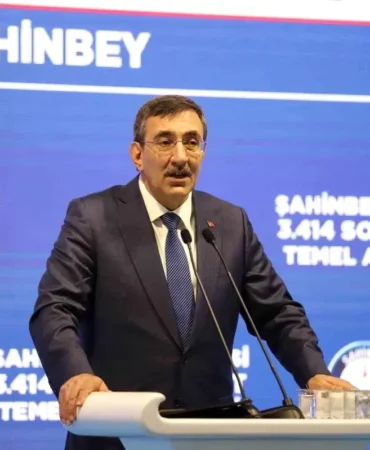 Cumhurbaşkanı Yardımcısı Yılmaz: ‘Şahinbey Belediyesi’nin yaptığını metropol bir belediye yapamıyor’