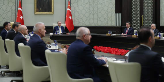 Cumhurbaşkanlığı Kabinesi Bugün Toplanıyor: Masada Hangi Konular Var?