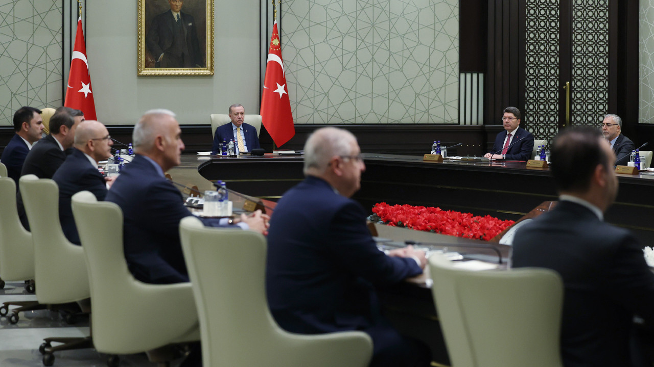 Cumhurbaşkanlığı Kabinesi Bugün Toplanıyor: Masada Hangi Konular Var?