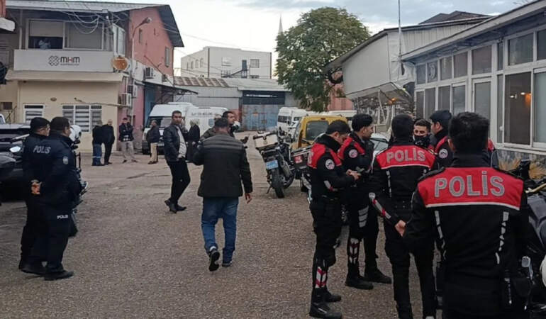 Dedikodu İddiası Kanlı Bitti… Atölyeye Silahlı Saldırı