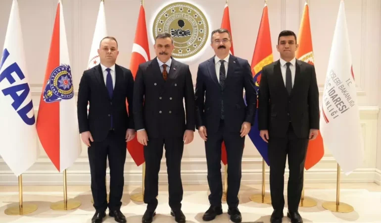 Devletin önemli isimlerinden Bakan Çiftçi’ye tebrik ziyareti