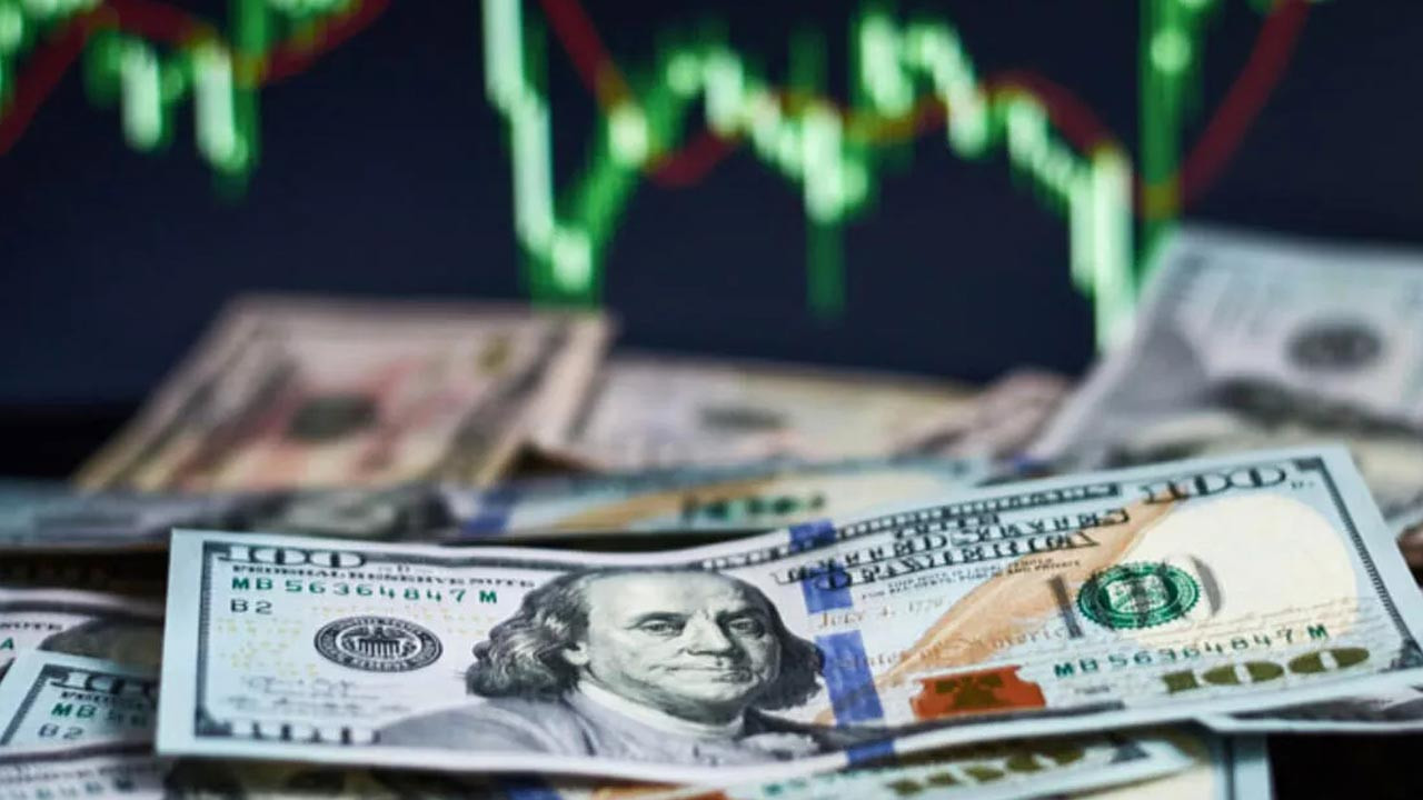 Dolar Güne Rekorla Başladı, Euro Zirveye Yaklaştı
