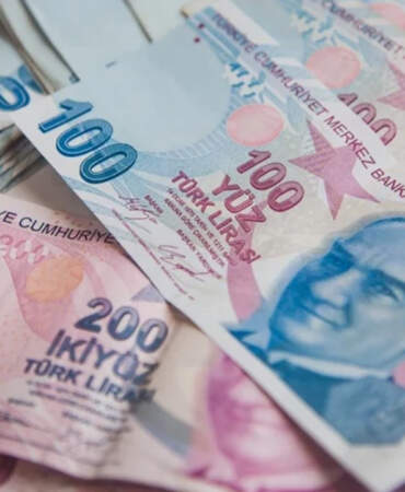 Emekliler Merakla Bekliyor, Gözler Meclis’te: Bayram İkramiyesi Ne Kadar Olacak?