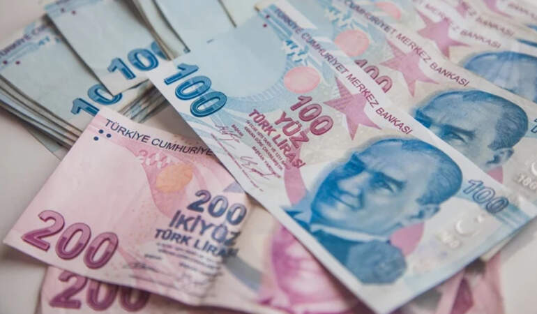 Emekliler Merakla Bekliyor, Gözler Meclis’te: Bayram İkramiyesi Ne Kadar Olacak?