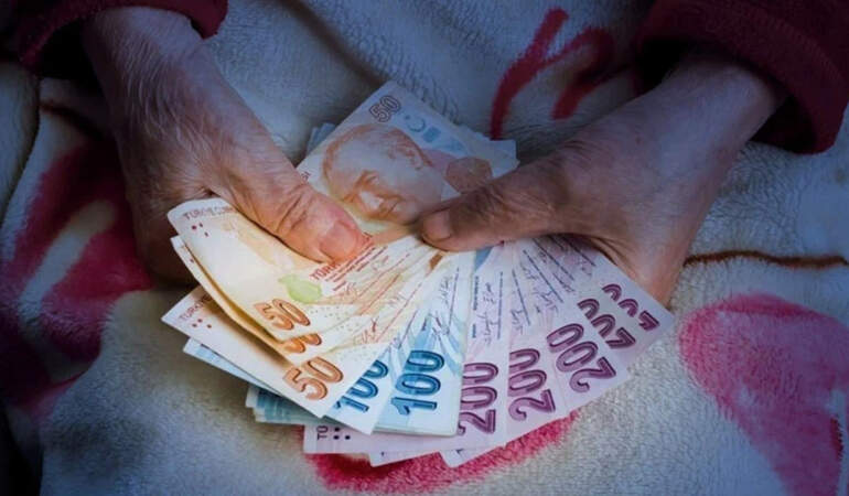 Emeklileri Heyecanlandıran Kritik Zam Hesabı: SGK Gelirleri Üzerinden Ek Artış Formülü Masada