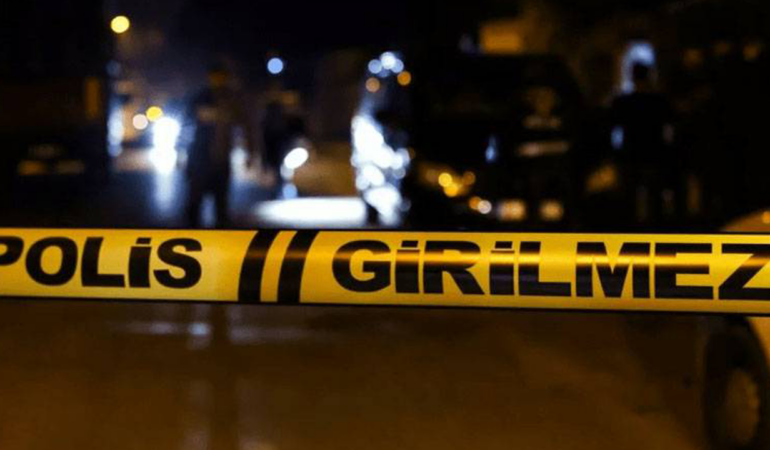 Esenyurt’ta Çifte Ölüm! Cesetleri Koridorda Bulundu