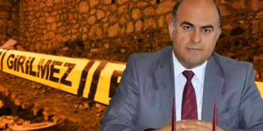 Eski Belediye Başkanını Oğlu Baltayla Öldürdü! Cinayette Kan Donduran Detaylar…