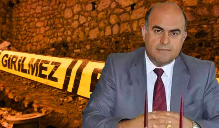 Eski Belediye Başkanını Oğlu Baltayla Öldürdü! Cinayette Kan Donduran Detaylar…