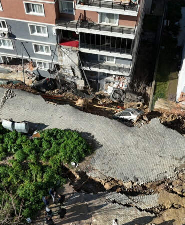 Felakete Ramak Kala! İzmir’de Korku Dolu Gece: ‘Göktaşı Düştü Sandım’