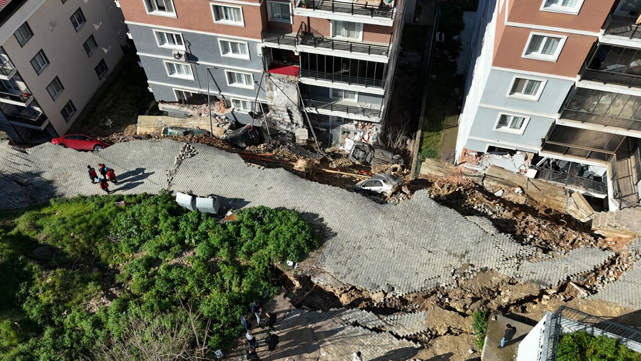 Felakete Ramak Kala! İzmir’de Korku Dolu Gece: ‘Göktaşı Düştü Sandım’