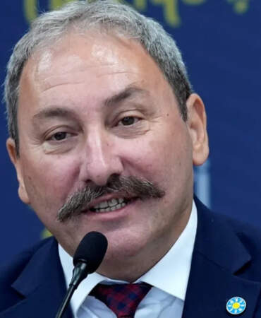 Genel Başkan Adayıydı, İYİ Parti’den İstifa Etti