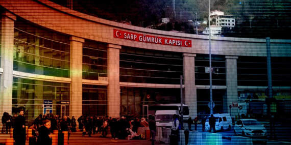Gümrükte Araç Sahtekarlığı! 65 Lüks Araca El Konuldu: 22 Şüpheli Gözaltına Alındı