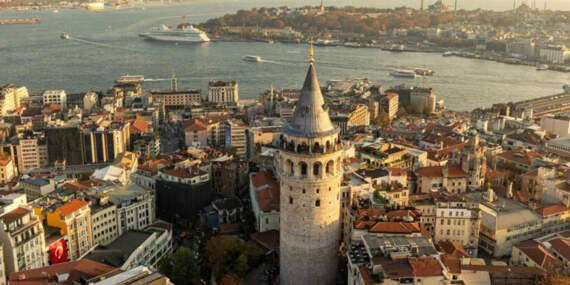 İstanbul’un En Kalabalık Mahallesi Belli Oldu: Nüfusu 3 Şehri Solladı