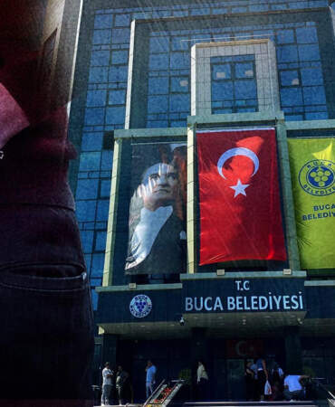 İzmir’in Buca Belediyesi’ne Operasyon: 25 Şüpheliye Gözaltı