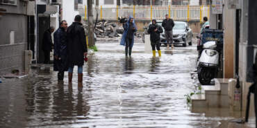 İzmir Yine Sular Altında! Yeni Uyarı Geldi