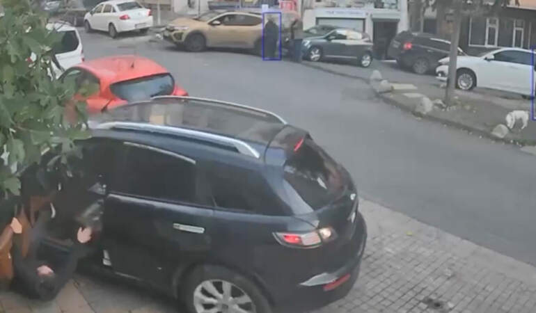 Kağıthane’de Akılalmaz Kaza: Araçtan Düştü, Altında Kaldı! O Anlar Kamerada