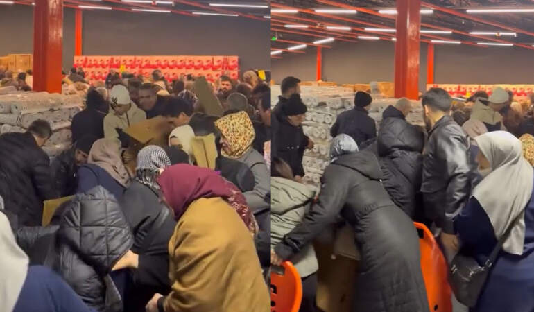 Kapılar Açılır Açılmaz Birbirlerine Girdiler! Bursa’da ‘100 Lira’ İzdihamı