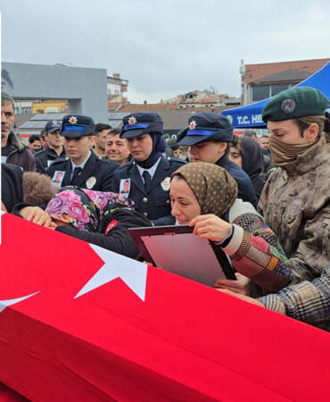 Kazara Kendini Vuran Polis Memuru İçin Emniyette Tören