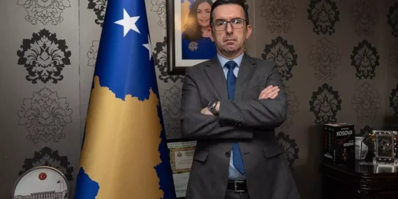 Kosova Büyükelçisi Vrenezi, ‘Yılın Kareleri’ Oylamasına Katıldı