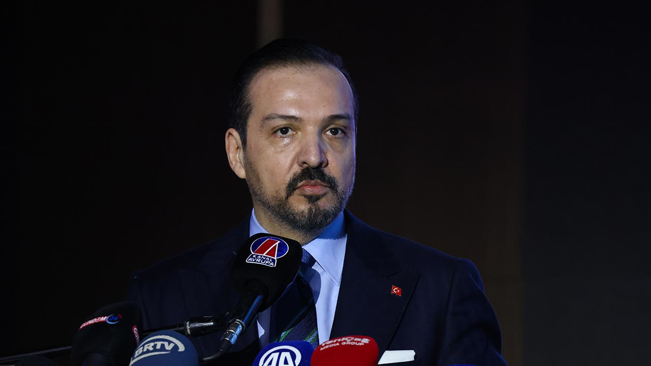 Kürşad Zorlu’dan 4. Avrupa Türk Medya Zirvesi’nde Çarpıcı Mesaj: Türk Dünyası Diaspora Gücünü Birleştirmeyi Hedefliyoruz