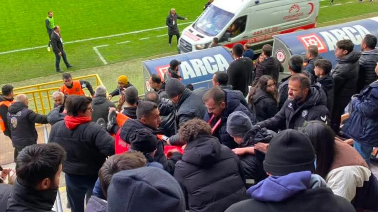 Maçta Korku Dolu Anlar! Antrenör Bir Anda Yere Yığıldı
