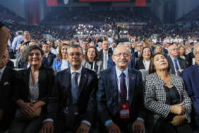 Mahkemeden CHP Kurultay Davası İle İBB Davasının Birleştirilmesi Talebine Ret