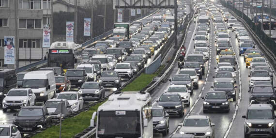 Megakent Kilit! Haftanın İlk İş Gününde Yoğun Trafik